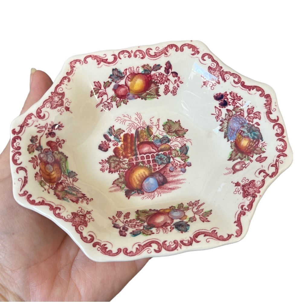 Vintage Mason's Ironstone Fruit Basket‎ Red Candy Nut Dish England